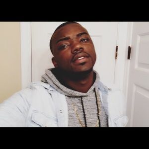 Meet your Posher, Davon